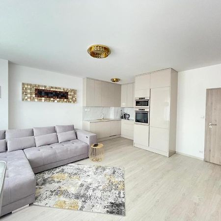 New Luxury City Centre Apartment With Panoramic View, Free Parking Bratislava Eksteriør bilde