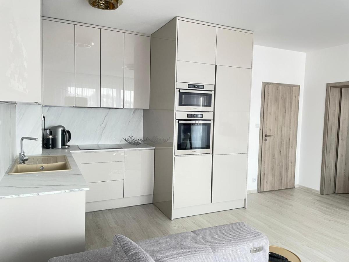 New Luxury City Centre Apartment With Panoramic View, Free Parking Bratislava Eksteriør bilde