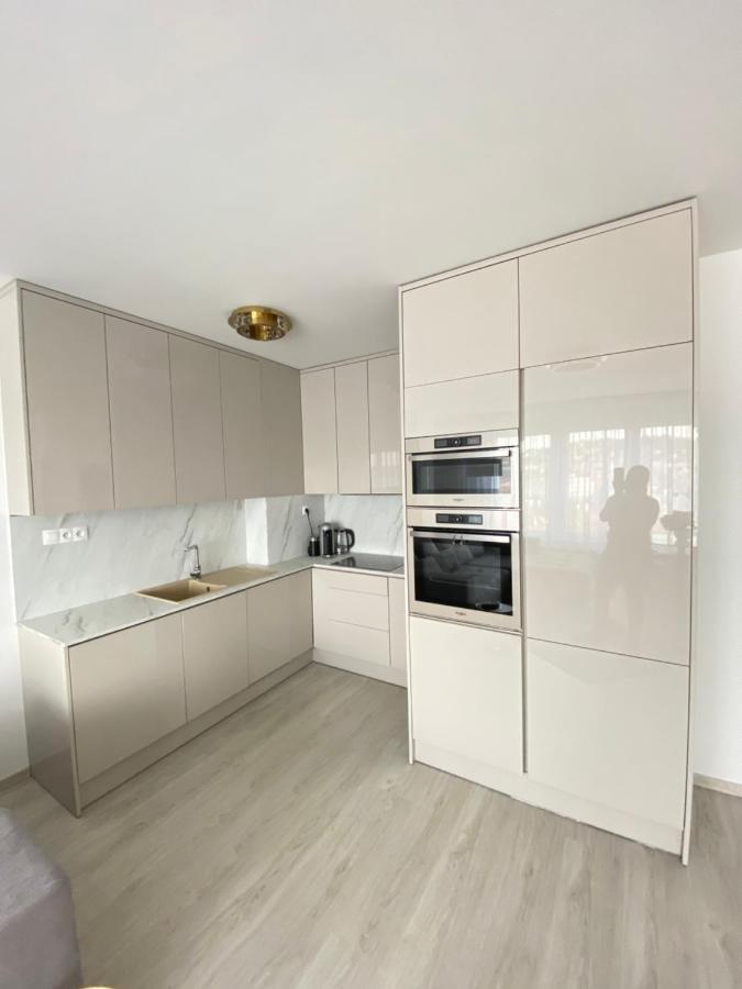 New Luxury City Centre Apartment With Panoramic View, Free Parking Bratislava Eksteriør bilde